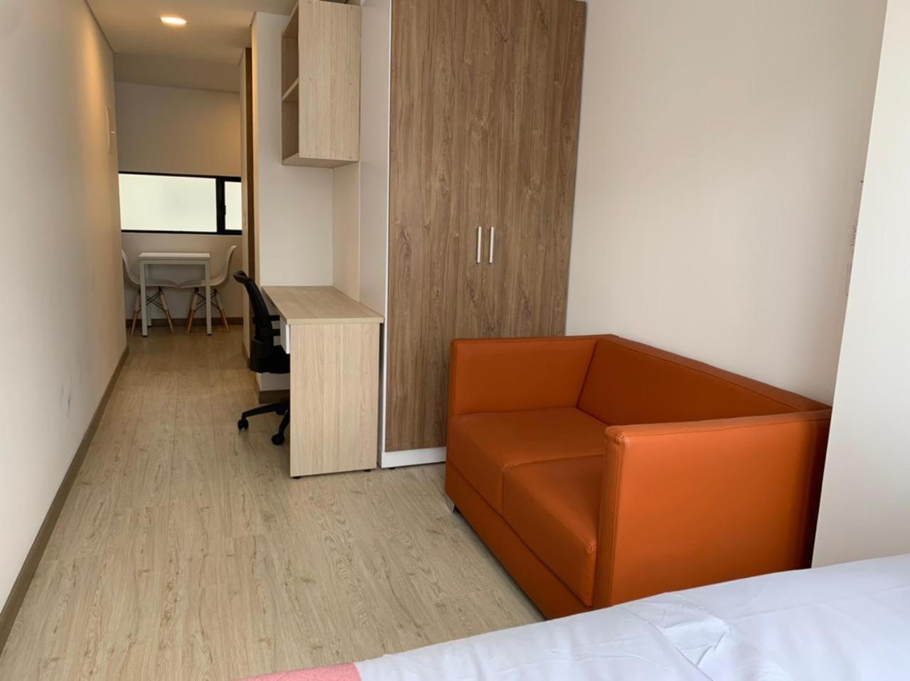 Aparta Estudios Connect Богота Номер фото